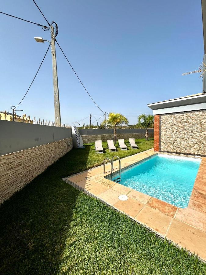 Funtastic Villa With Pool อัลบูเฟรา ภายนอก รูปภาพ